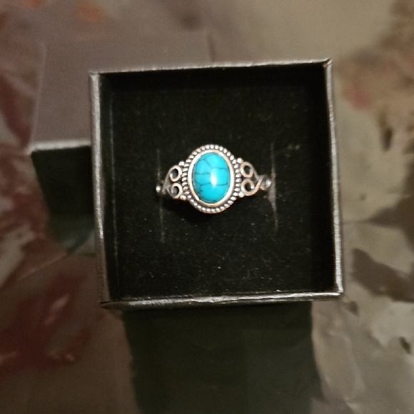 Turquoise Stone, Silver Tone Ring, Vintage Look, Sz 6, NWOT - Picture 1 of 1